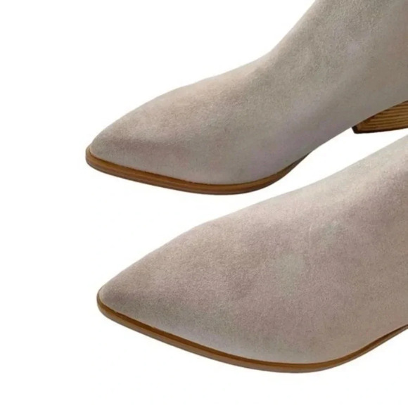 Marc Fisher Suede Leather Teona Light Grey Ankle Cowboy Boot Size 7.5 NWT - Picture 12 of 15